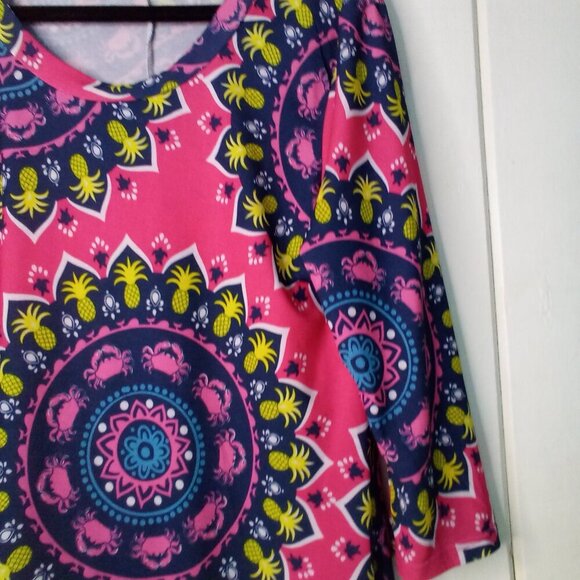 Simply Southern Blouse Tunic Women S 3/4 Sleeve Asymmetrical Hem Pineapple Crabs - Picture 8 of 15